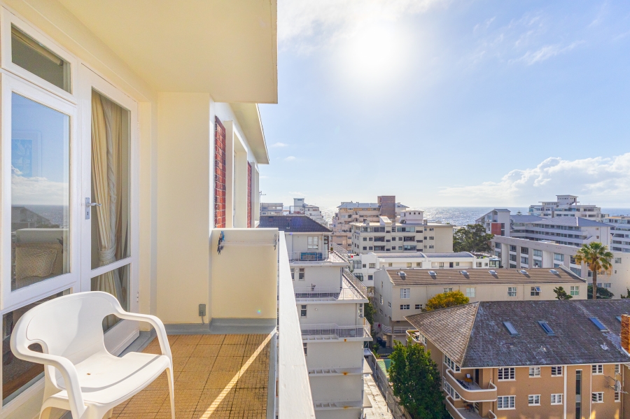 2 Bedroom Property for Sale in Sea Point Western Cape